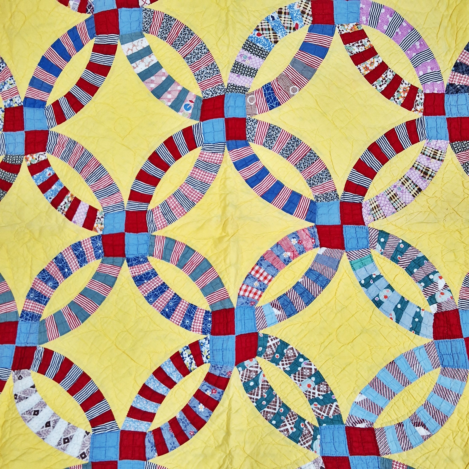 2 Vintage 1940s Double Wedding Ring Quilts