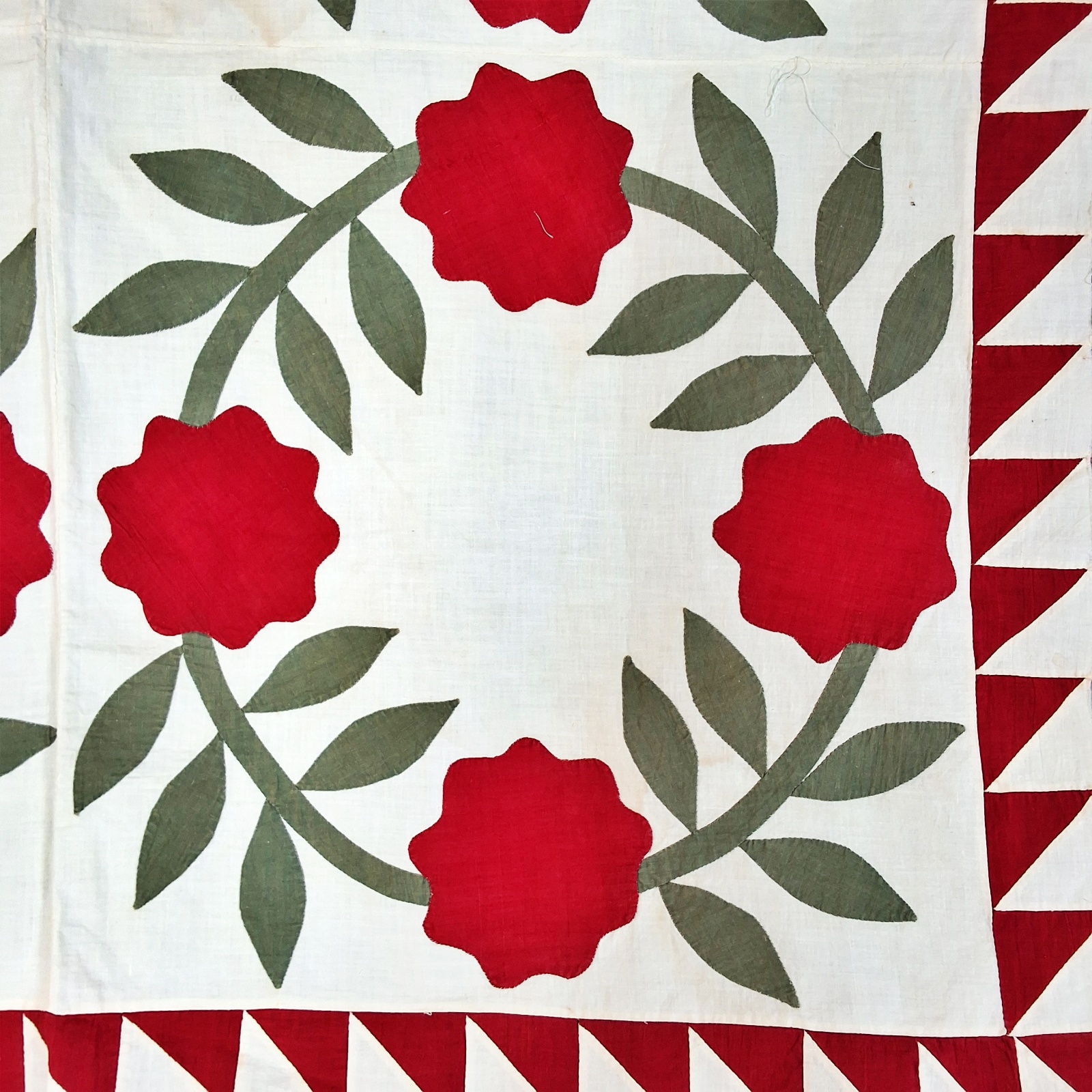 Antique 1870s Rose Wreath Quilt Top