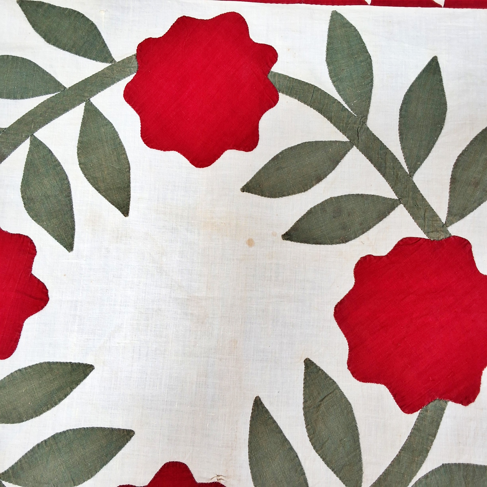 Antique 1870s Rose Wreath Quilt Top