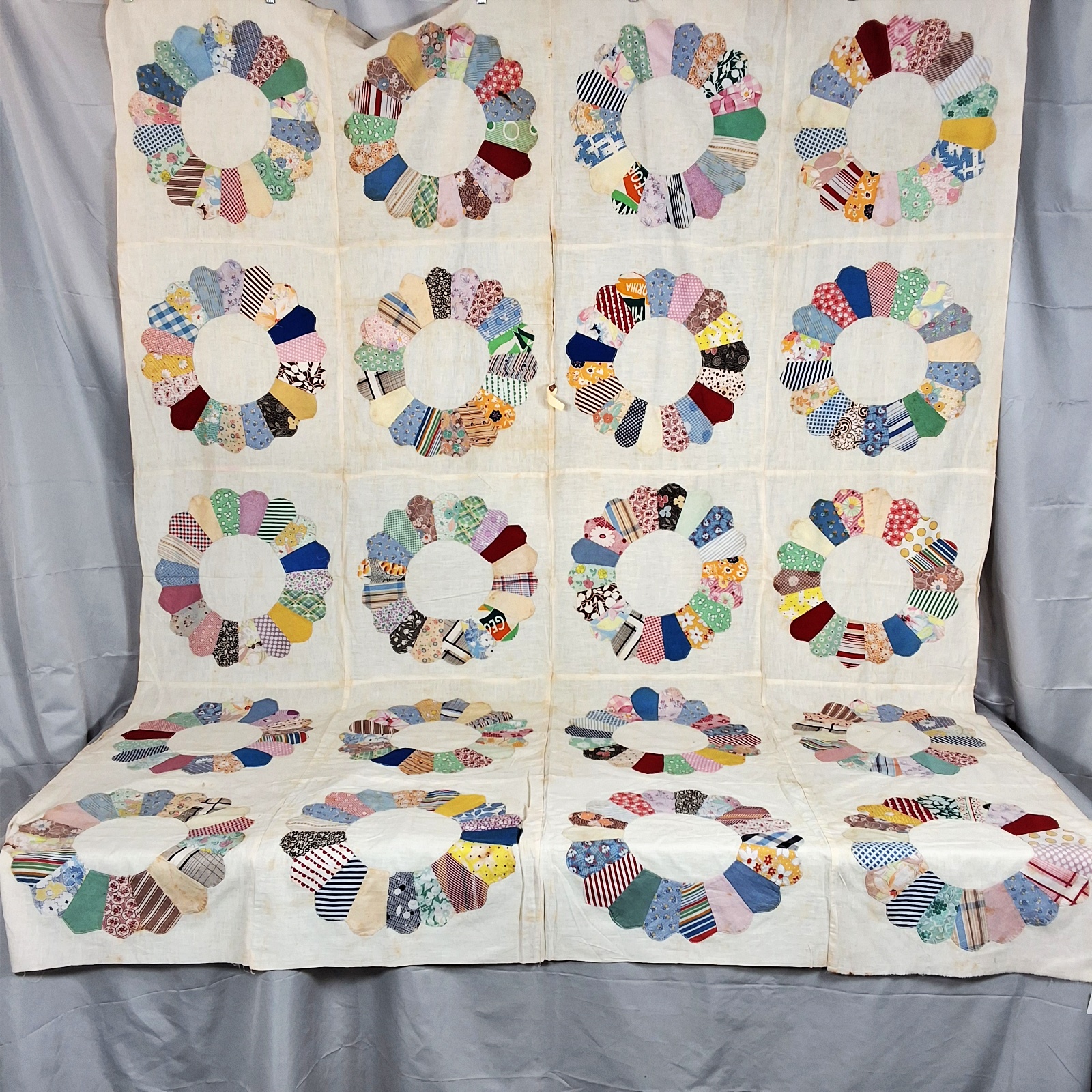 Vintage 1930s Dresden Plate Quilt Top