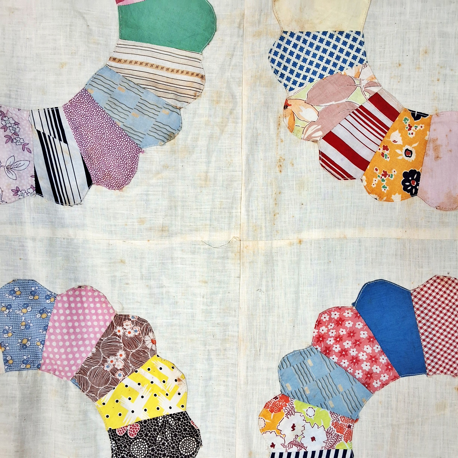 Vintage 1930s Dresden Plate Quilt Top