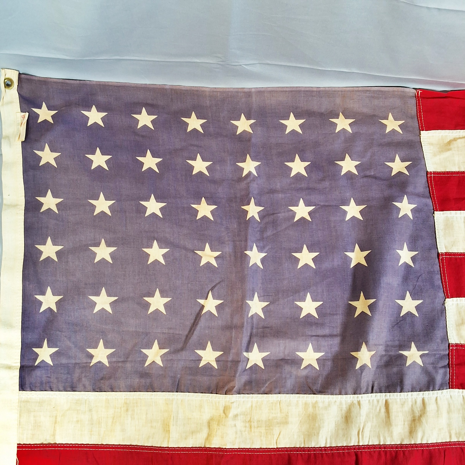 7 Vintage American Flags