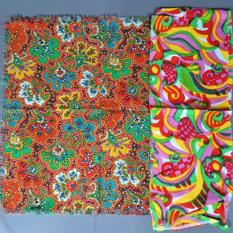 Vintage Paisley Fabrics - 11 Pieces