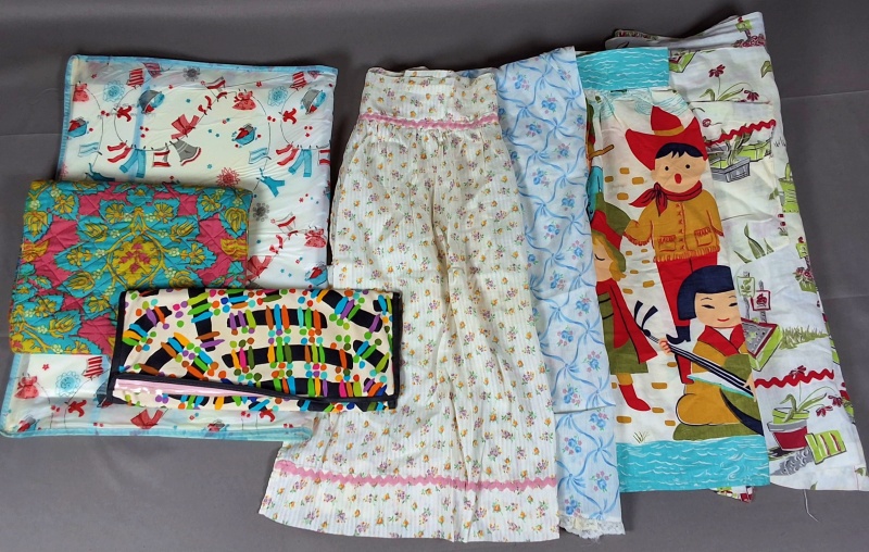Group of Novelty Print Textiles - Aprons and more