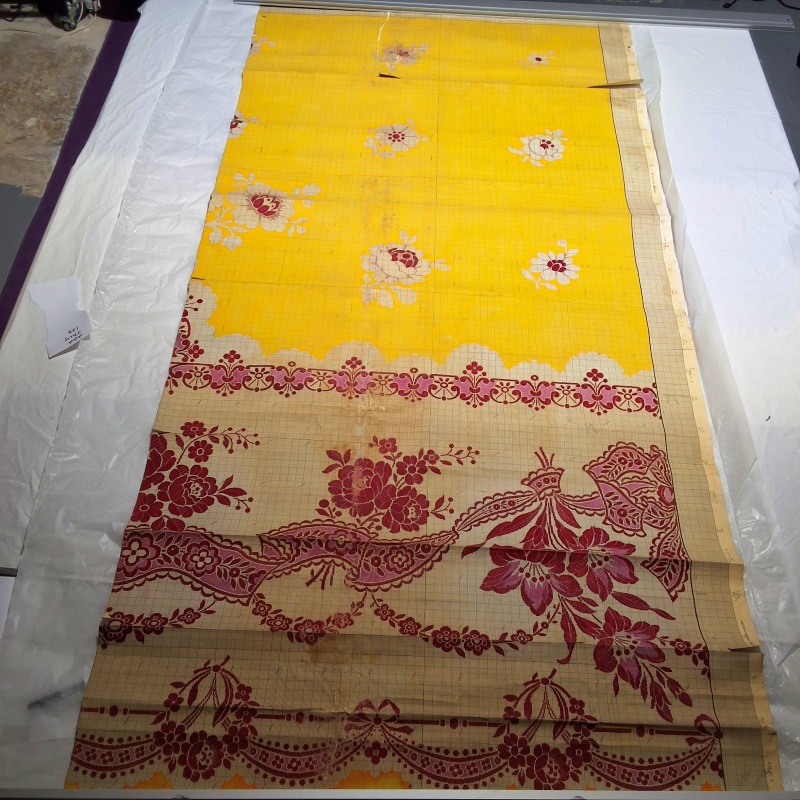 Antique Mise-en-Carte - Blooming Flowers