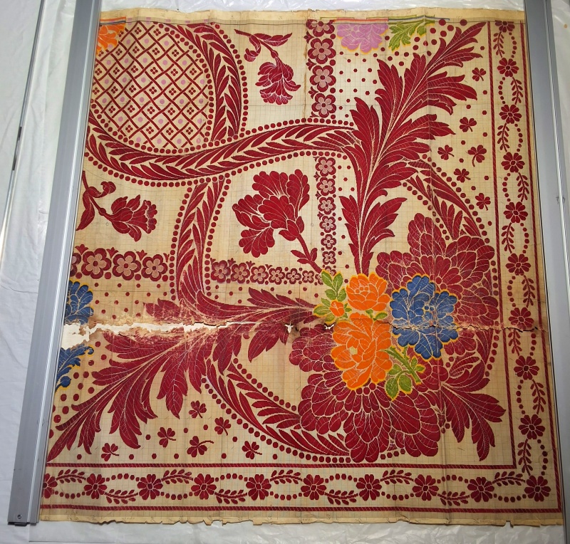 Antique Mise-en-Carte - Multicolored Flower Bundle