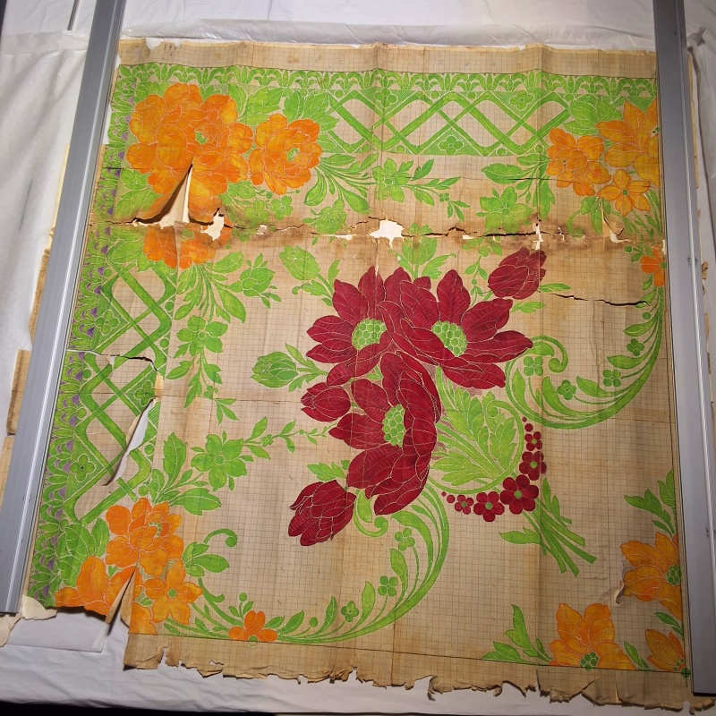 Antique Mise-en-Carte - Red and Orange Flowers