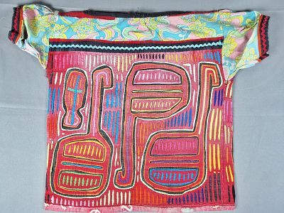 Guna Mola Blouse Stylized Ladles and Implements. Panama (Guna Yala), circa 1970s17 &times; 15.5 