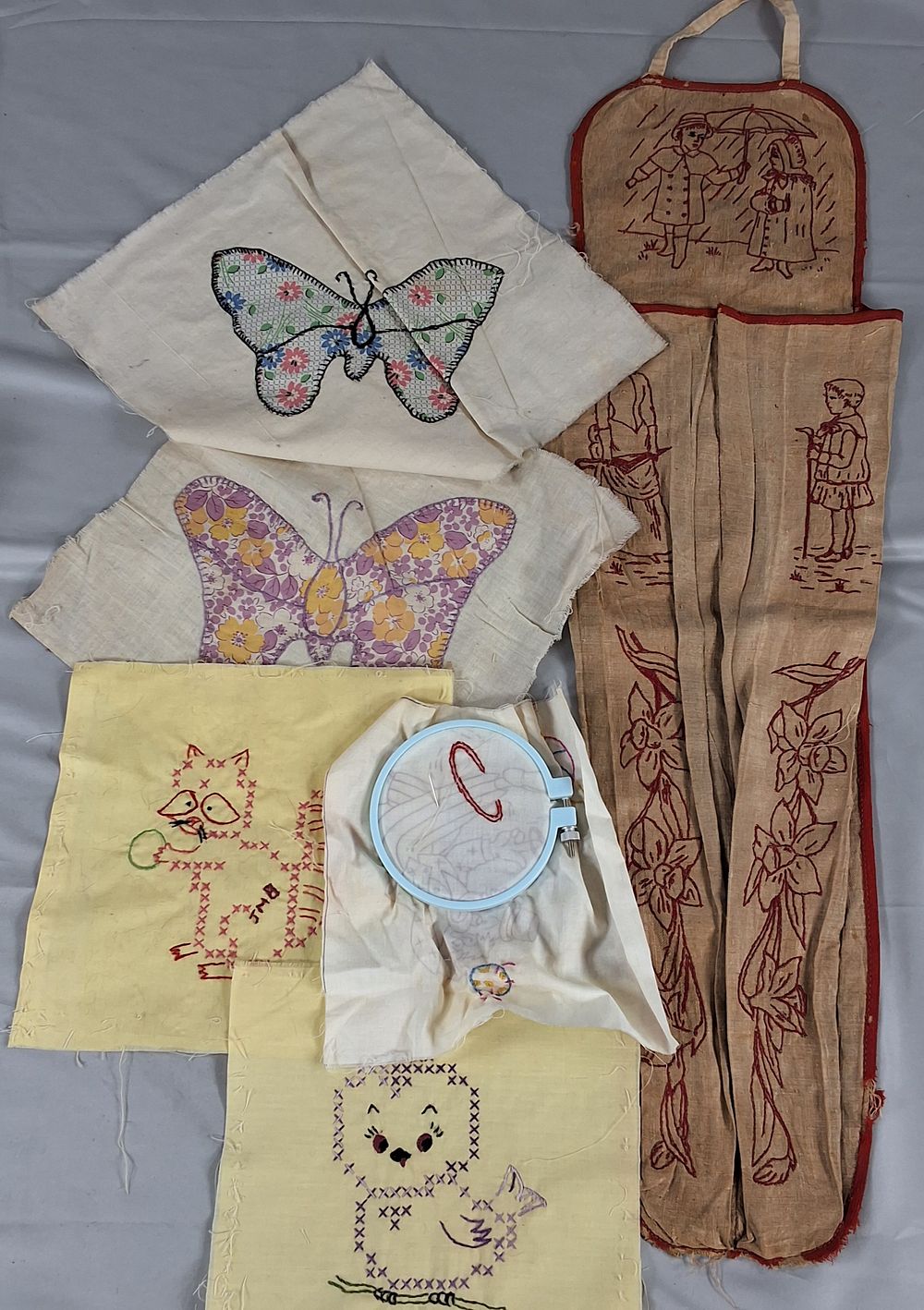 Lot 12: 19th Century Quilt Blocks and Linen Redwork Umbrella Bag