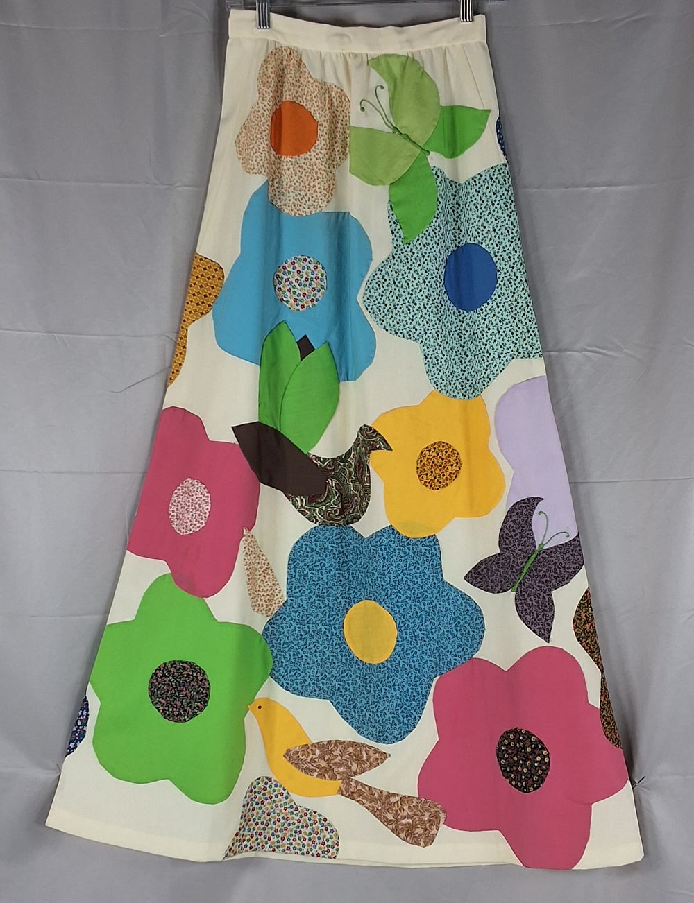 Lot 4: Vintage 1940s Handmade Skirt with Applique