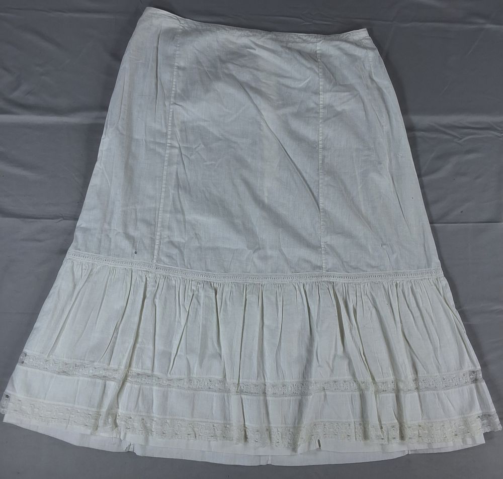 Lot 13: Antique 1890s Petticoat