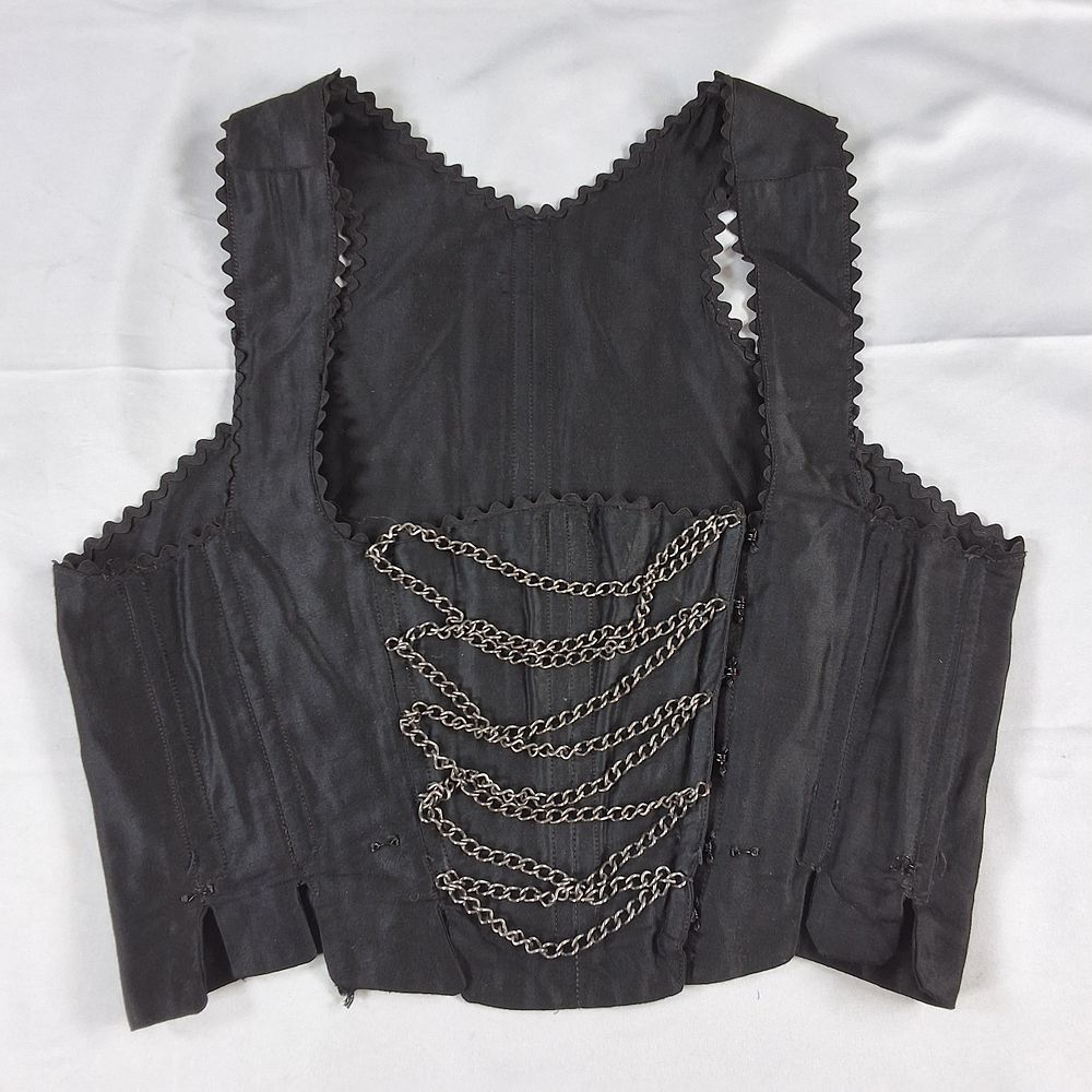 Lot 22: Vintage 1990s Victorian Inspired Corset