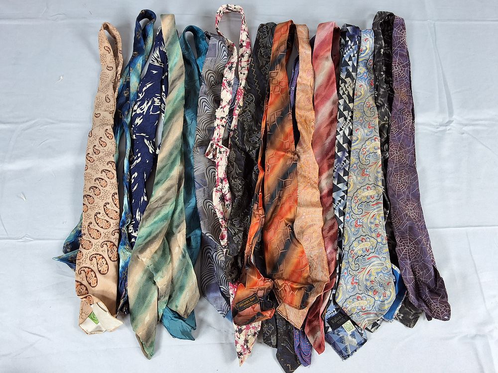 Lot 20: 16 Vintage Ties - Different Decades