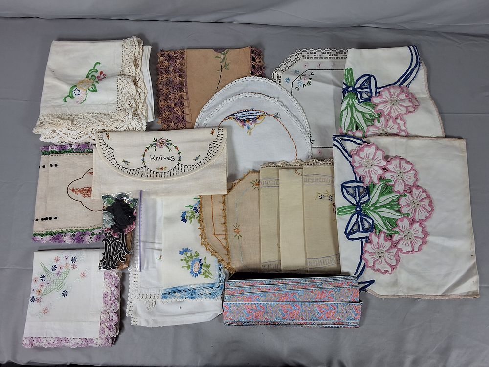 Lot 12: Collection of 21 Embroidered Linens and Patches