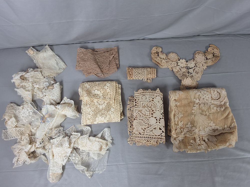 Lot 26: Group of Lace Trim and Collars