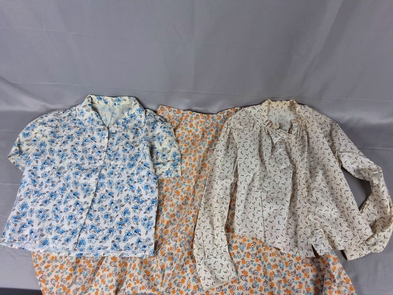 Lot 12: 3 Printed Clothing Items