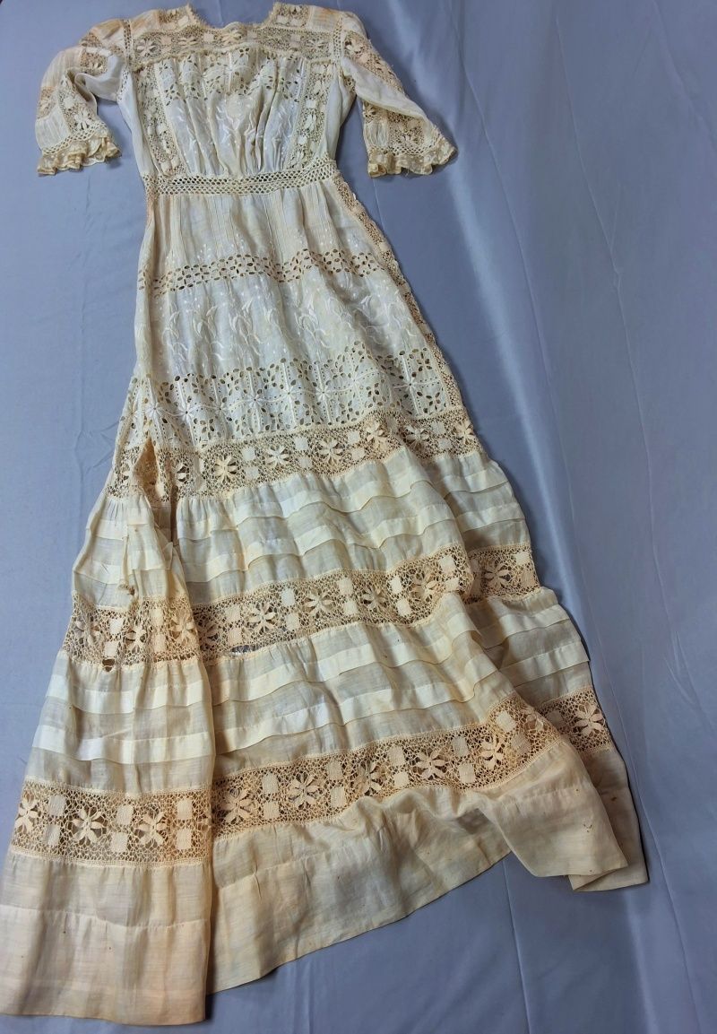 Lot 23: Antique Edwardian Lawn Dress