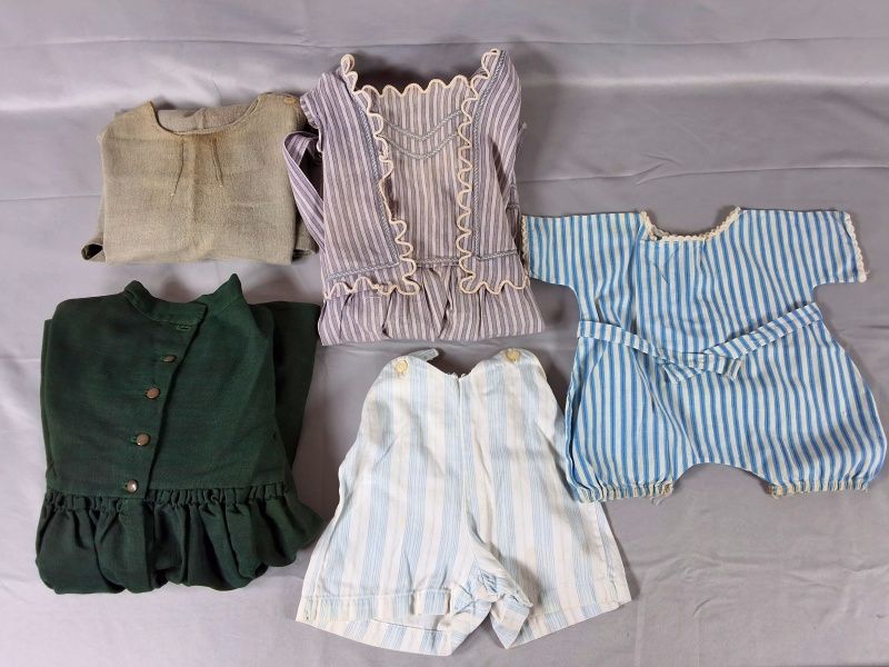 Lot 7: 5 Children's Dresses and Rompers