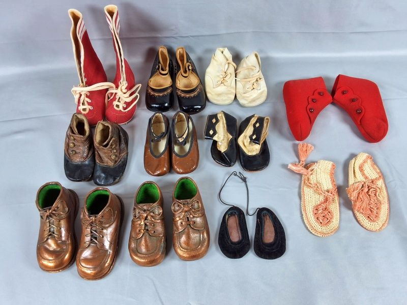 Lot 23: 11 Pairs of Children Shoes