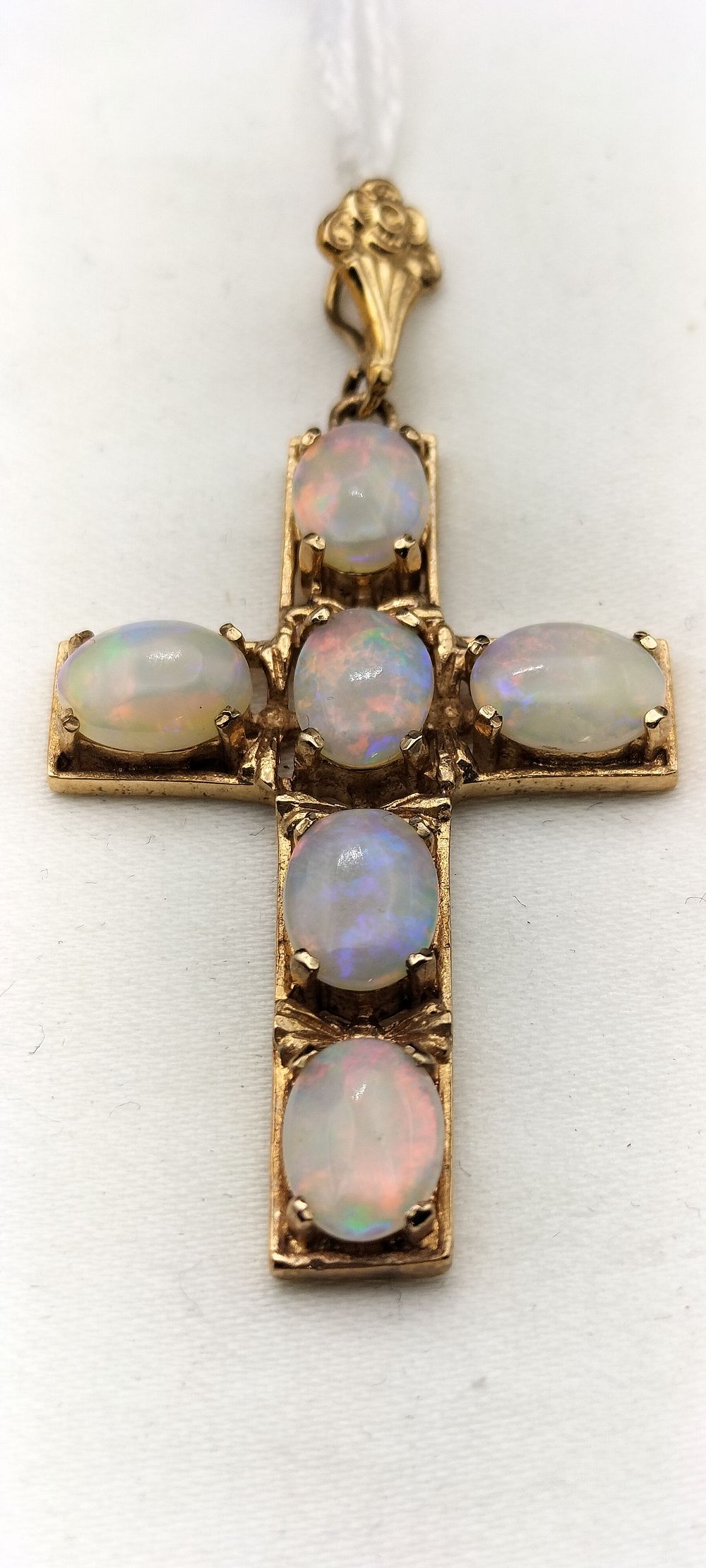 Darwen Auctioneers | Auction C65 | Day 1 of 2 Day Auction including Gold, Silver jewellery, watches and more