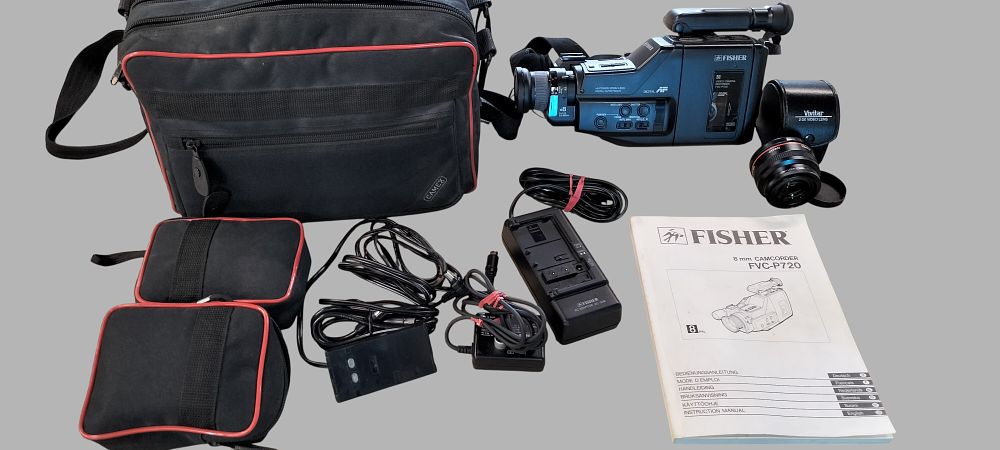 Lot 360: Fisher FVC-P720 8mm PAL Camcorder Outfit with Accessories and Camex Case