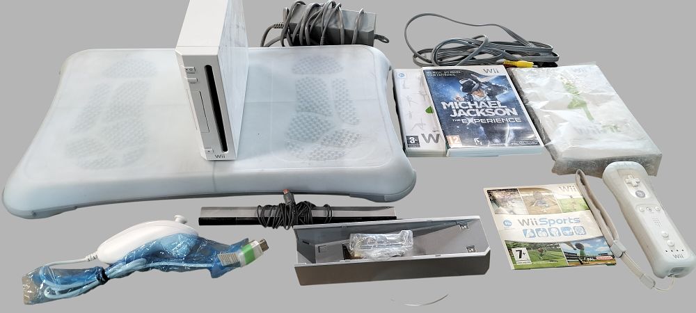 Lot 361: A Collection of Nintendo Wii Console Hardware Accessories and Software