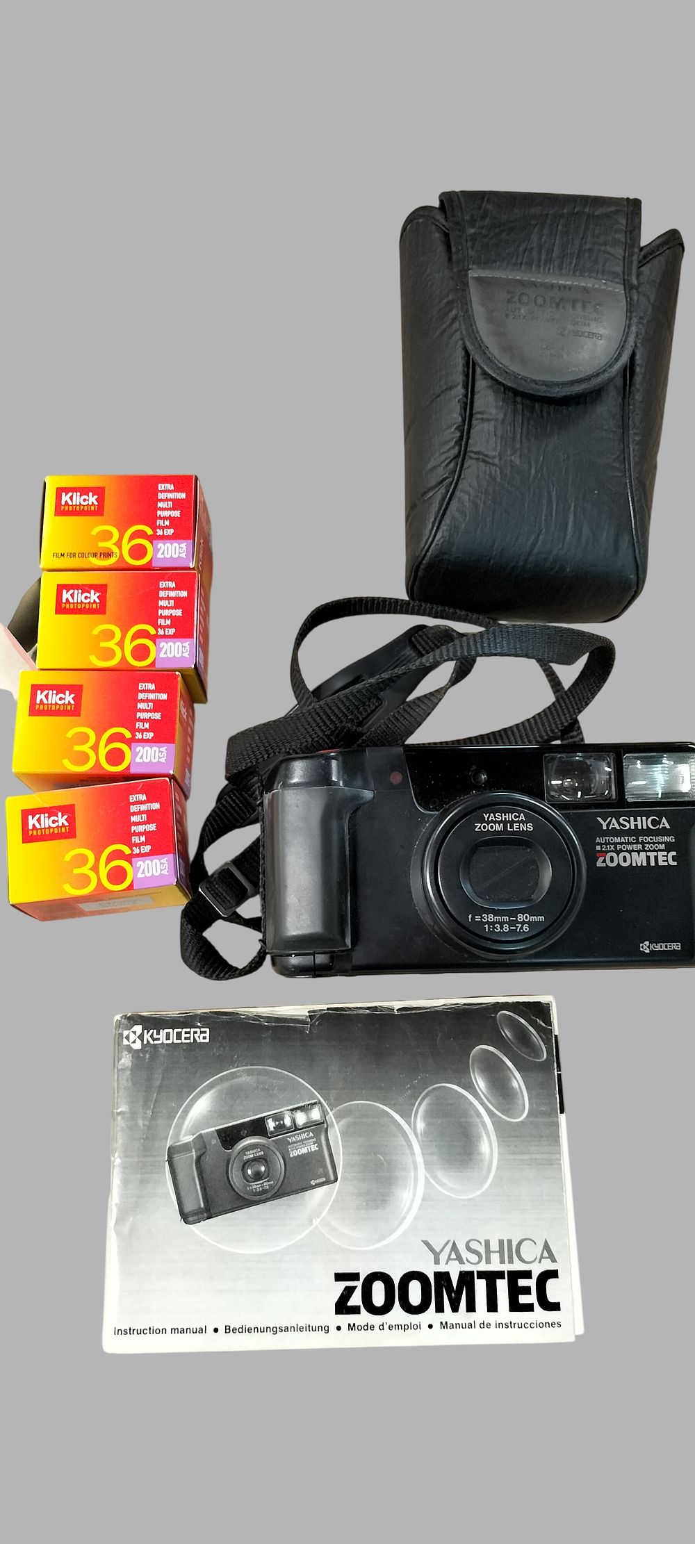 Lot 367: Yashica Zoomtec 35mm Compact Camera Outfit