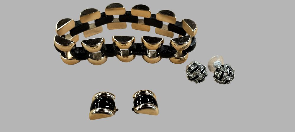 Lot 402: A Trio of Late 20th Century Costume Jewellery Including an Anne Klein Signed Bracelet and Two Pairs of Earrings