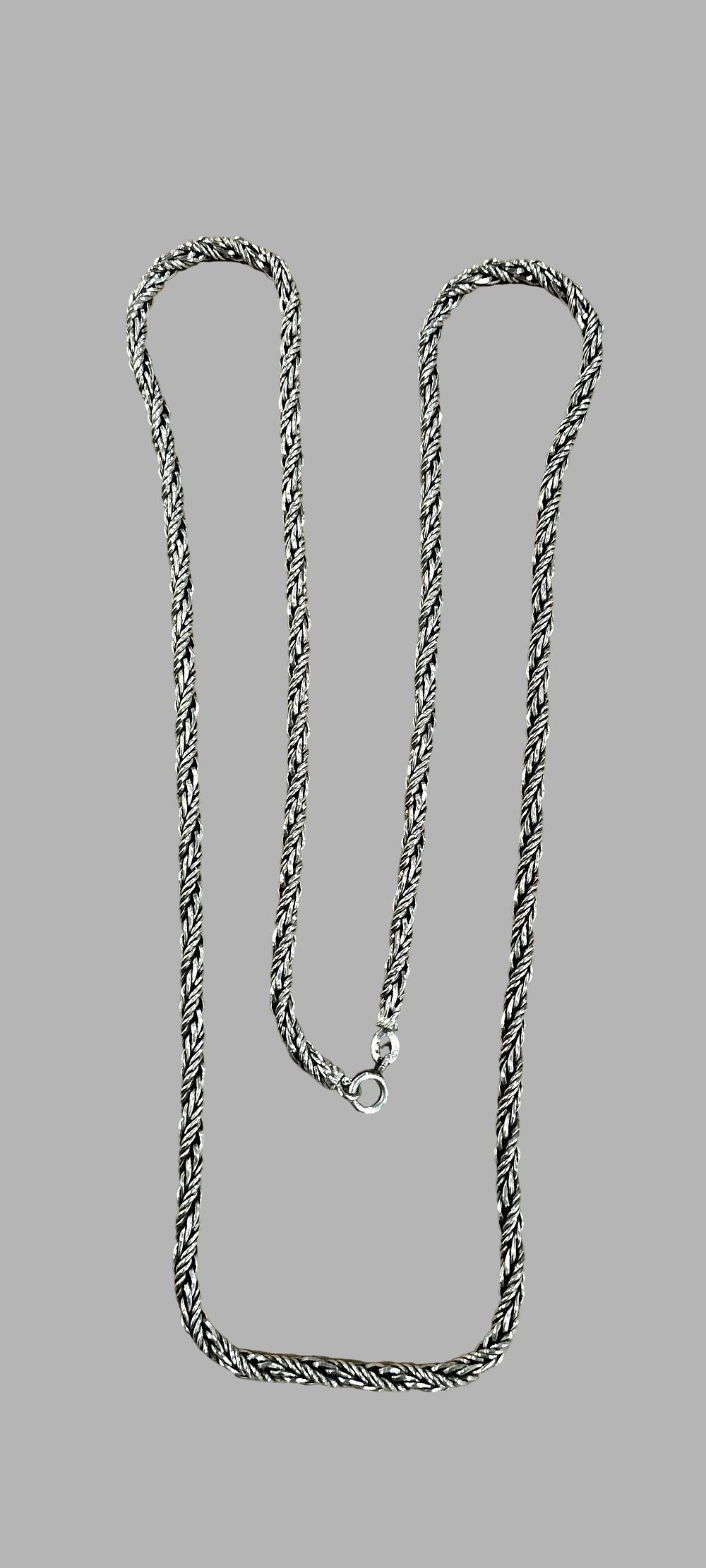 Lot 437: A Heavy Sterling Silver Woven Wheat Link Necklace Chain