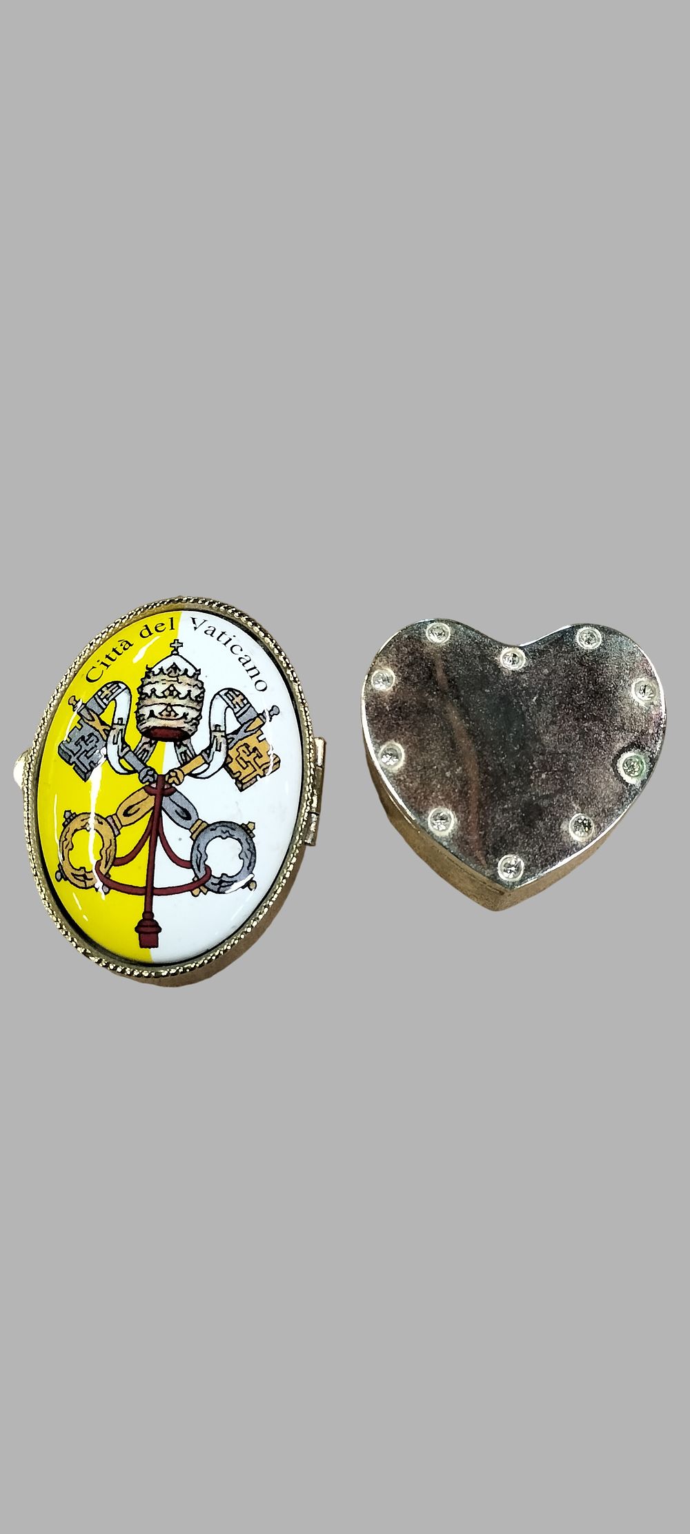 Lot 442: Two Decorative Metal Trinket Boxes Including a Vatican City Souvenir Box