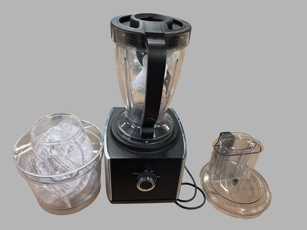 Lot 461: A Multi-Functional Kitchen Appliance