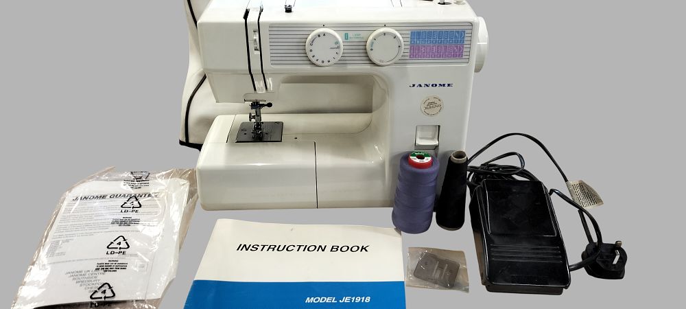 Lot 473: Janome Model JE1918 Electric Sewing Machine