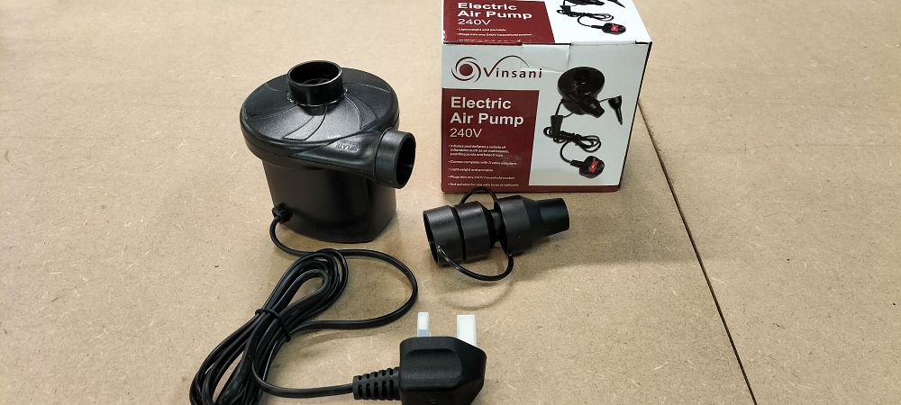 Lot 250: Vinsani 240V Electric Air Pump with Three Nozzle Adapters and Box