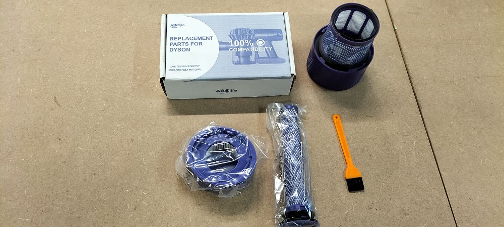 Lot 259: A Set of ABClife Aftermarket Replacement Filters for Dyson Vacuum Cleaners