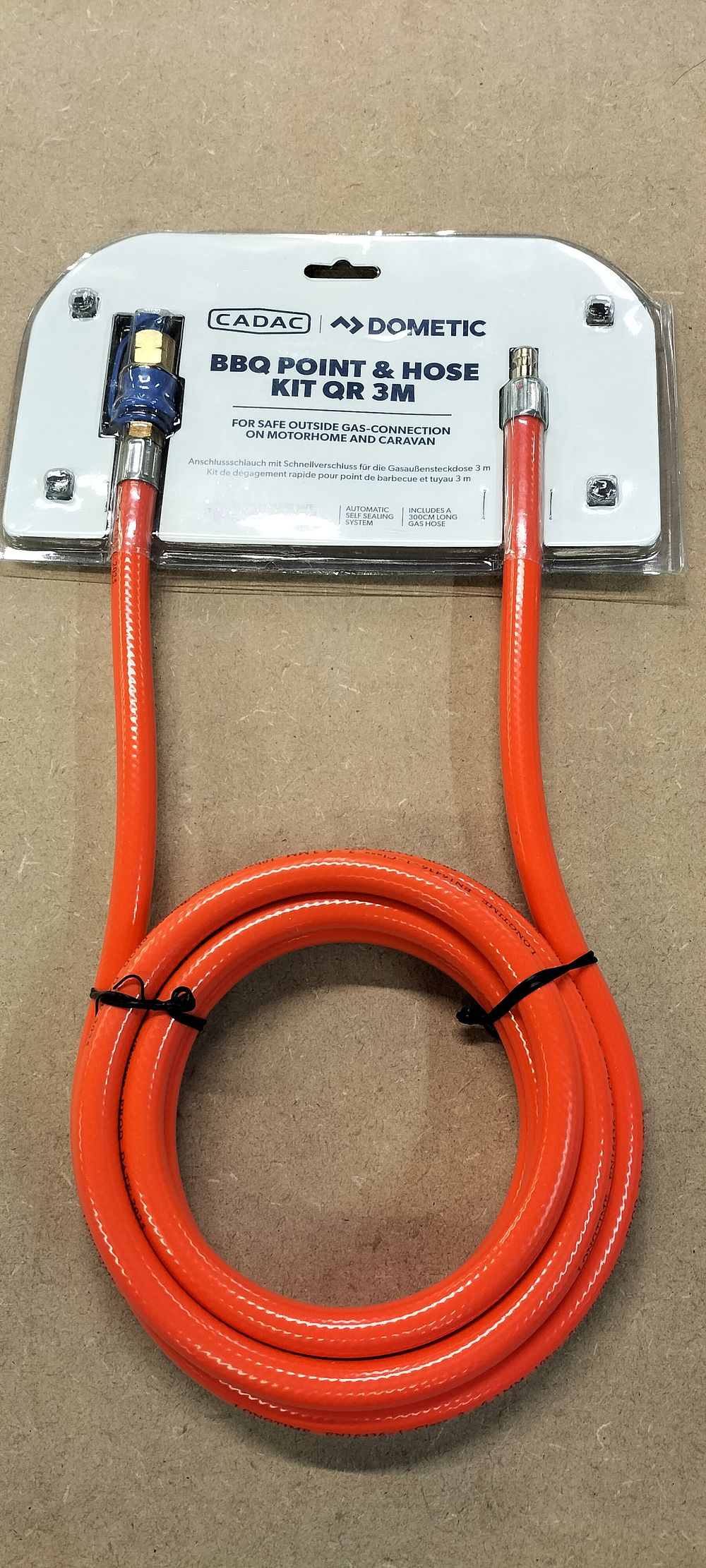 Lot 260: CADAC and DOMETIC 3 Metre Quick Release BBQ Point and Gas Hose Kit