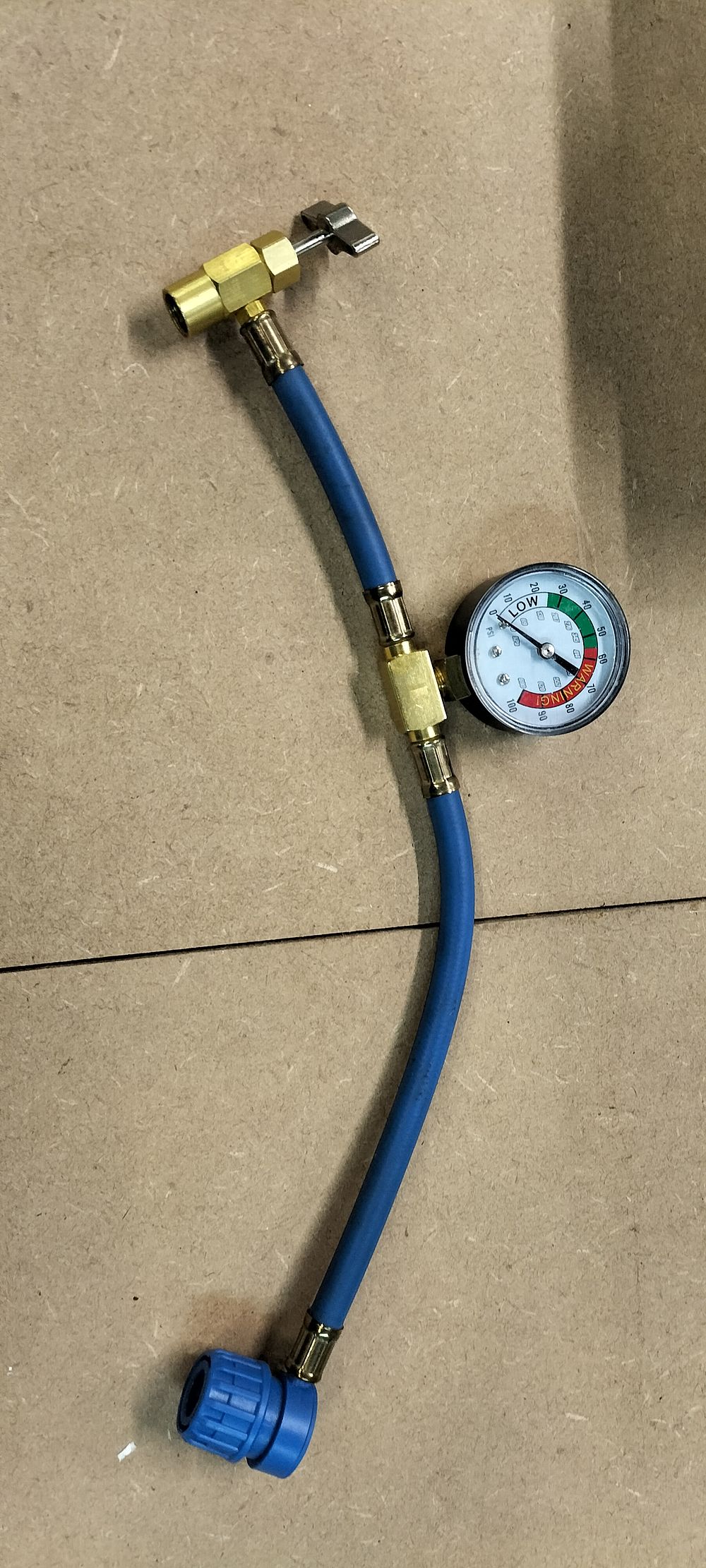 Lot 267: Automotive R134a Refrigerant Recharge Hose with Pressure Gauge and Can Tap