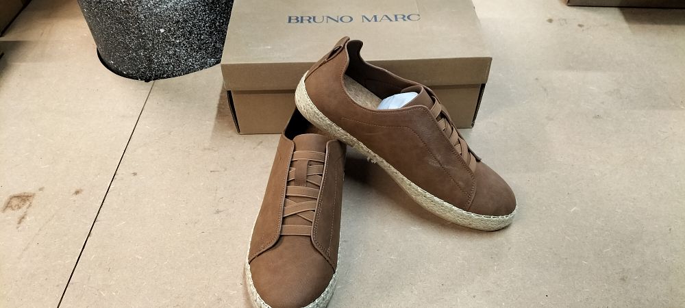 Lot 276: A Pair of Brand New Bruno Marc Men's Brown Slip-On Espadrille Sneakers Size UK 8.5