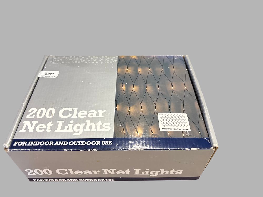 Lot 158: A Set of 200 Clear Net Lights for Indoor and Outdoor Use