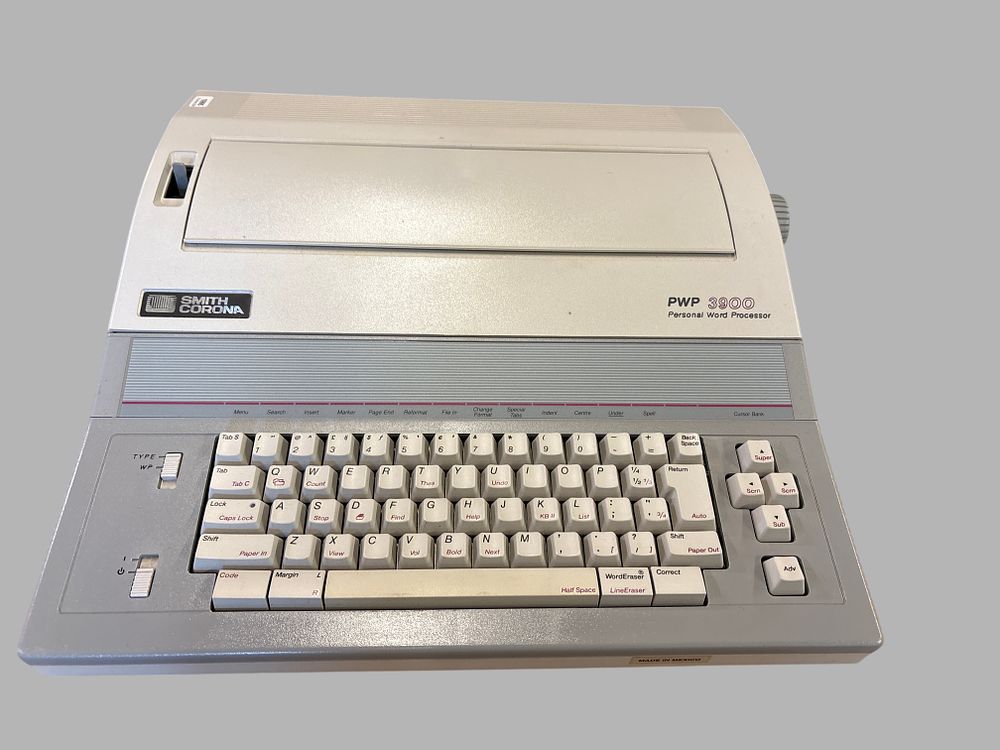 Lot 162: Smith Corona PWP 3900 Personal Word Processor with instructions