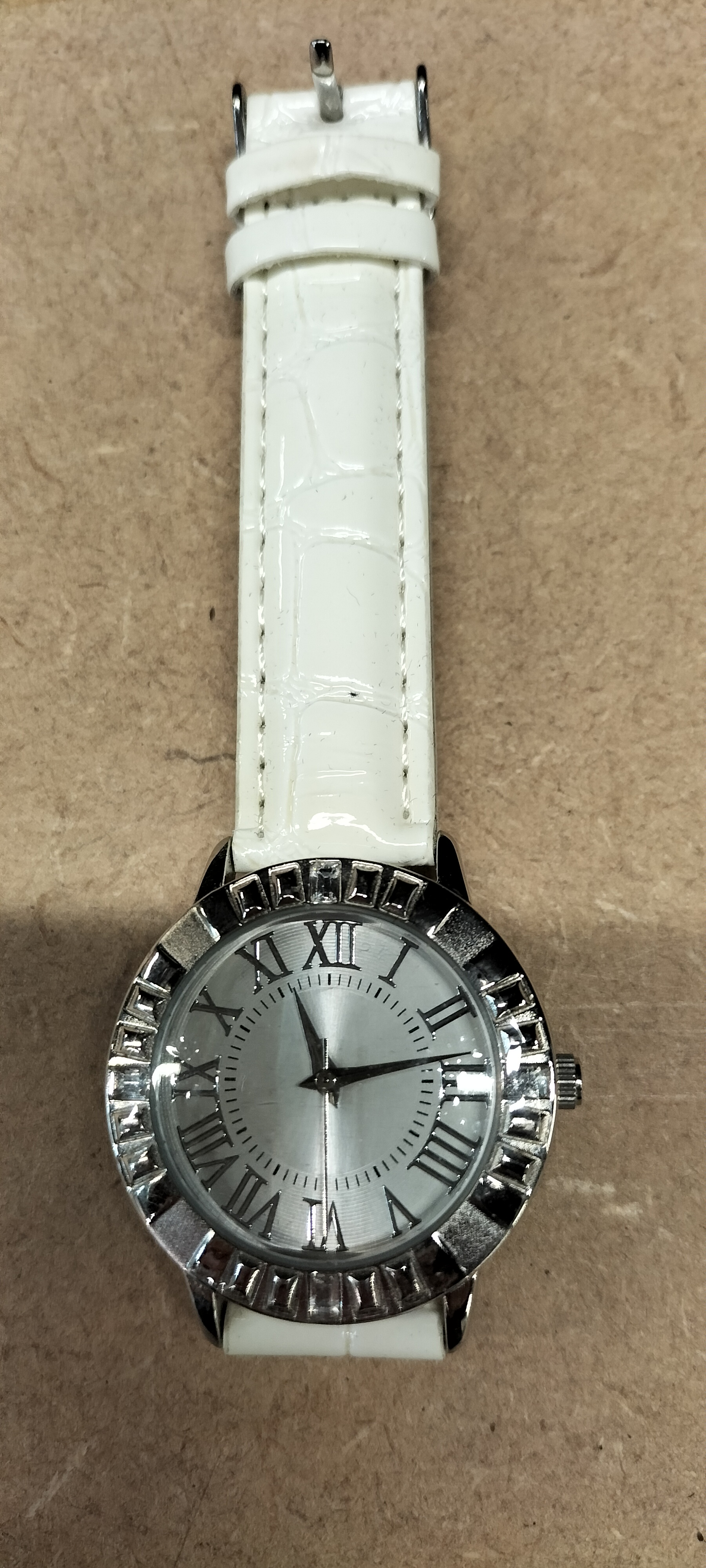 Avon Silver-Toned White Strap Wrist Watch, SR626SW