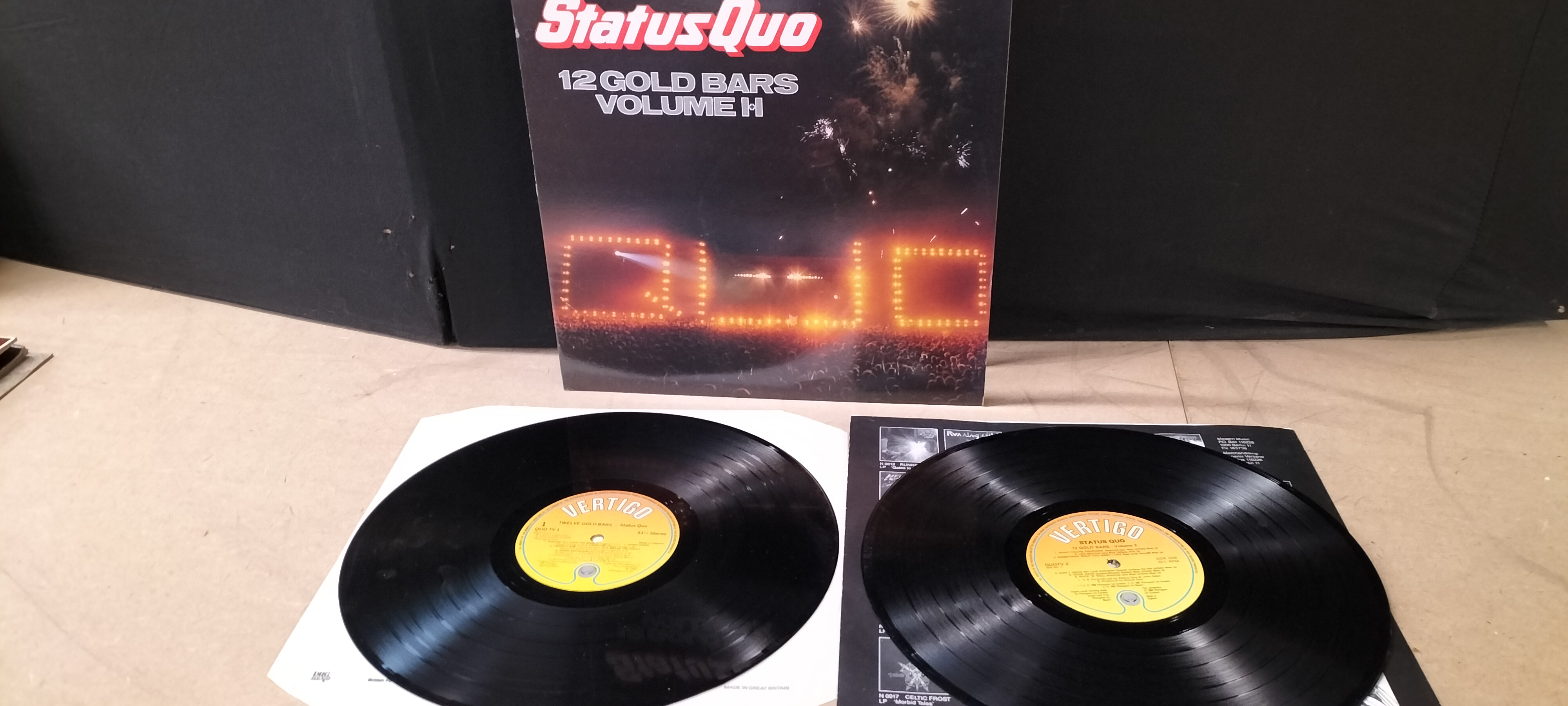 2x Status Quo 12 Gold Bars Volume I+II Vinyl LP, QUOTV 2