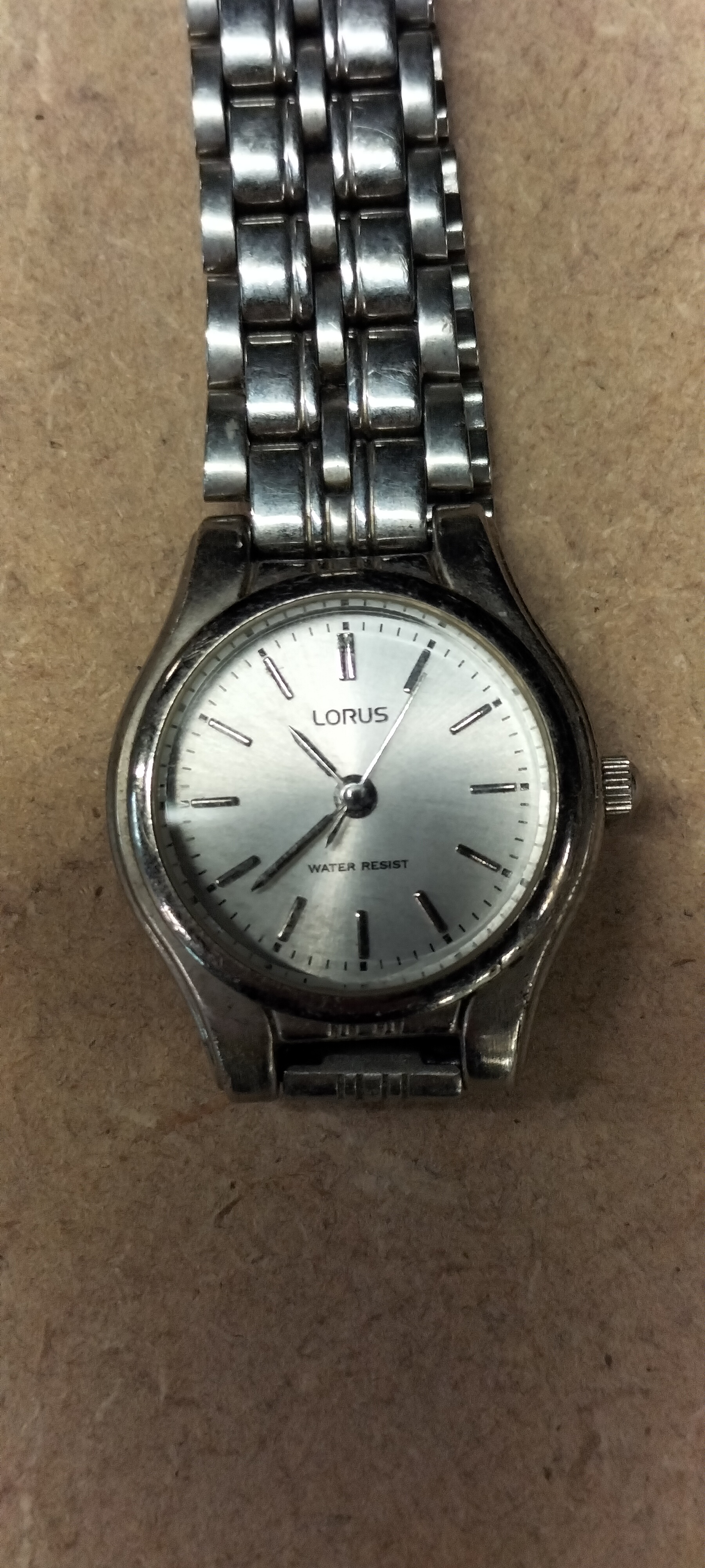A Ladies Lorus Silver Toned Wristwatch, V501-X286