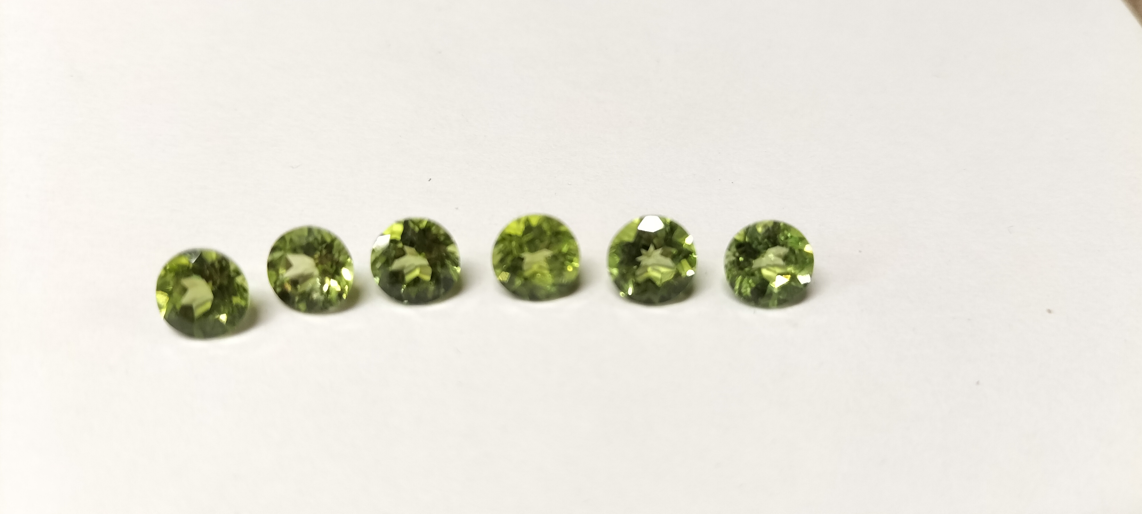 6x Round Brilliant Cut Peridot Loose Gemstones