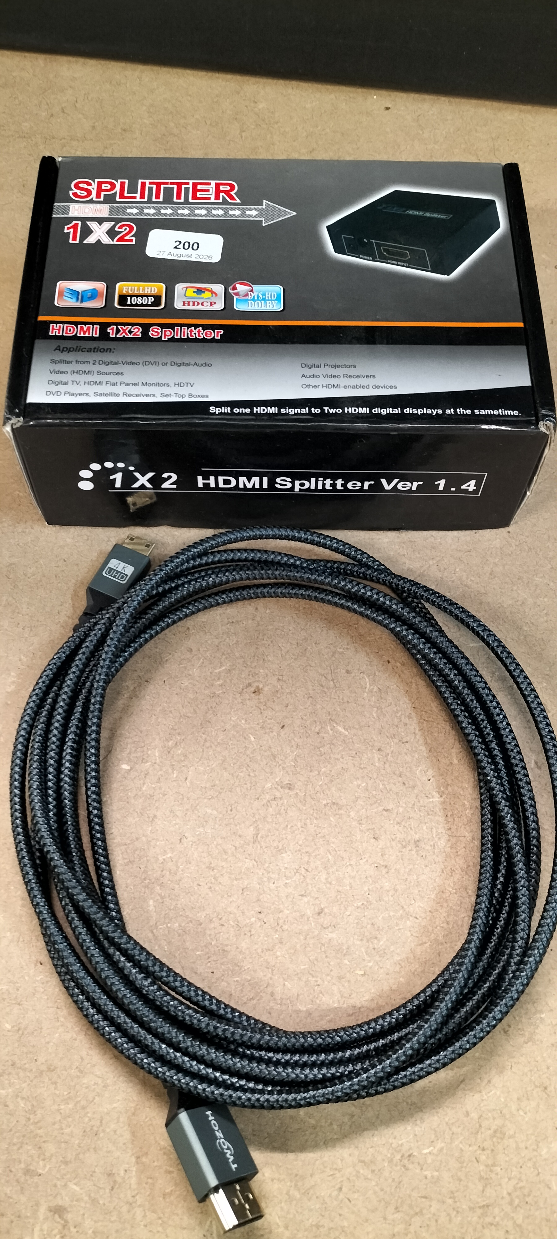 A 1X2 HDMI Splitter Ver 1.4 and TWOZOH Braided HDMI Cable