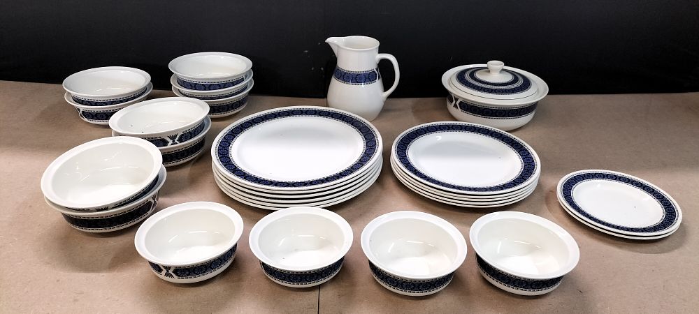 Lot 397: A Wedgwood Earthenware Dinner Service, Argosy Pattern