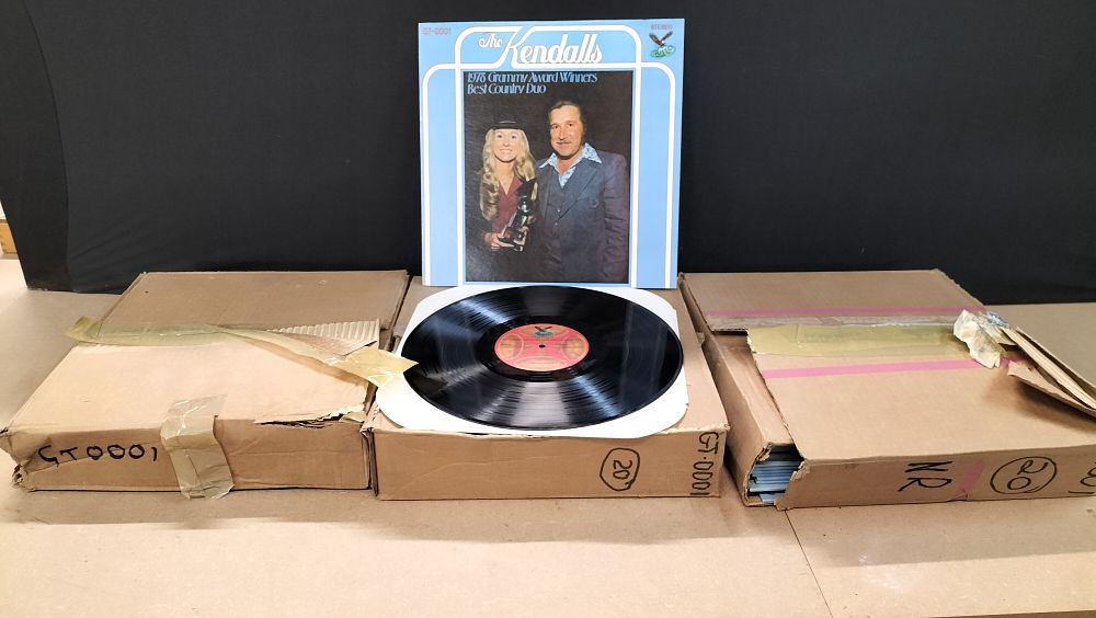 Lot 256: Approximately 60 Vinyl LPs The Kendalls 1978 Grammy Award Winners Best Country Duo, GT-0001