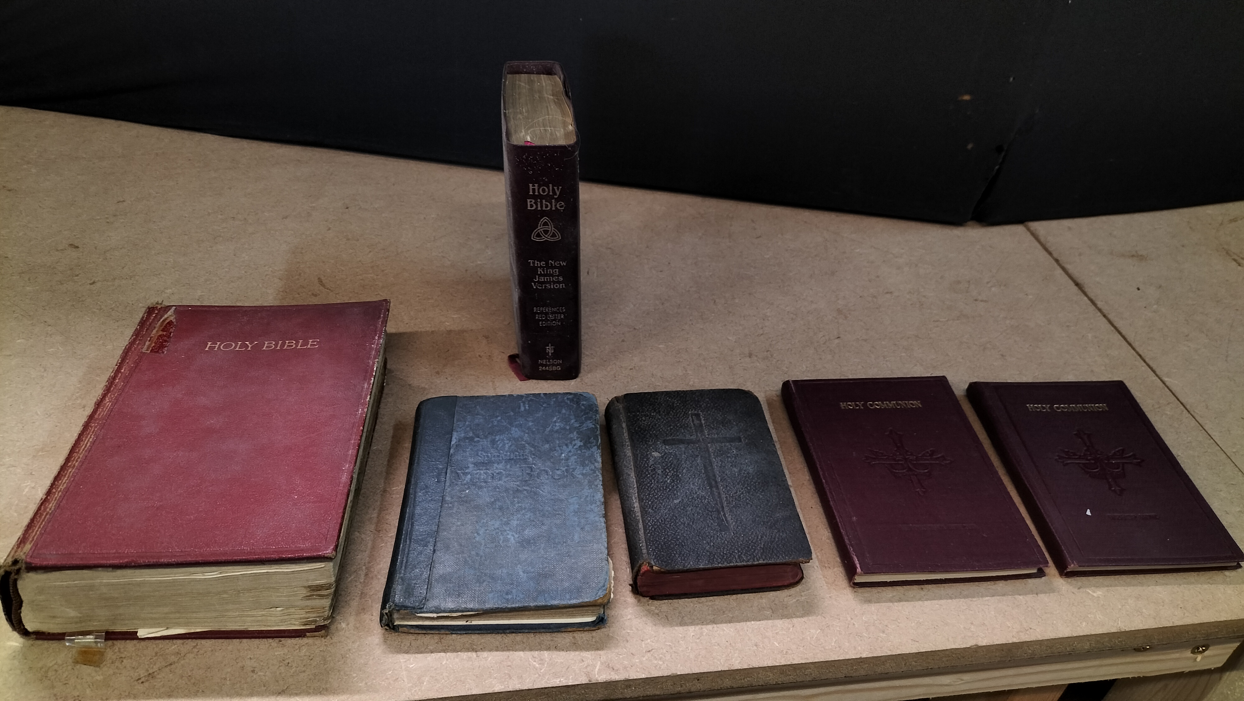 6 Religious Cloth and Leather Bound Books including Oxford and Nelson 244SBG Editions