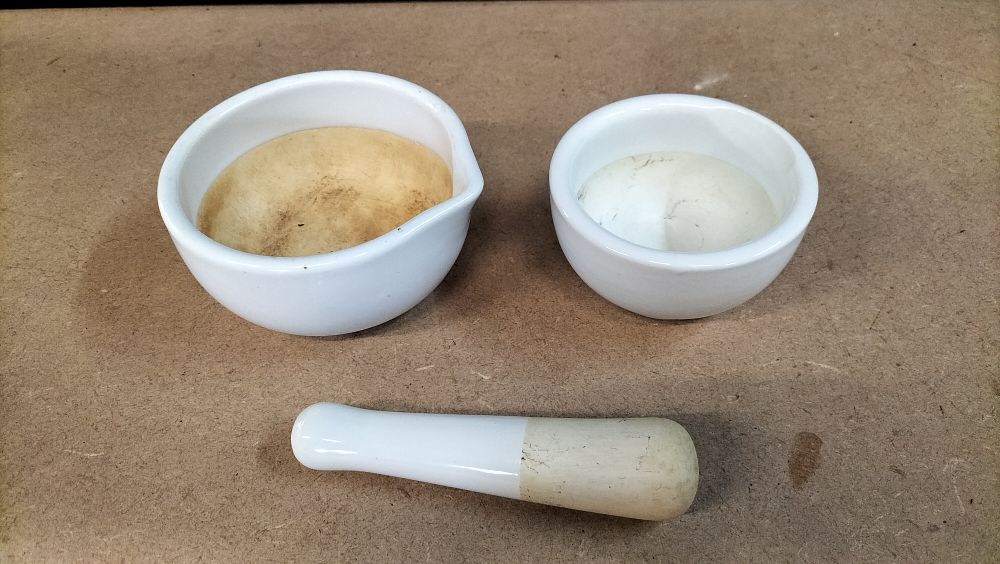 Lot 191: 2 White Ceramic Mortars and 1 Ceramic Pestle