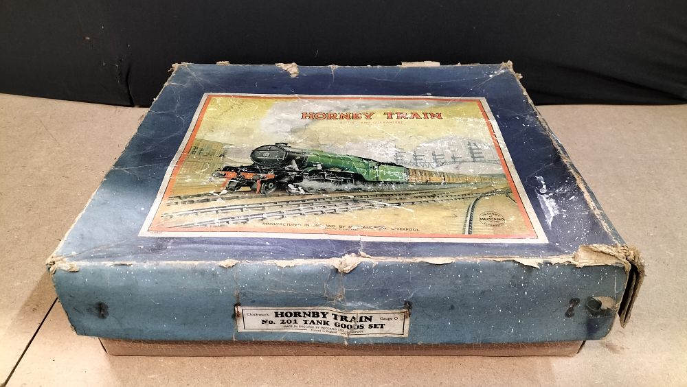 Lot 205: A Hornby Train No. 201 Tank Goods Set