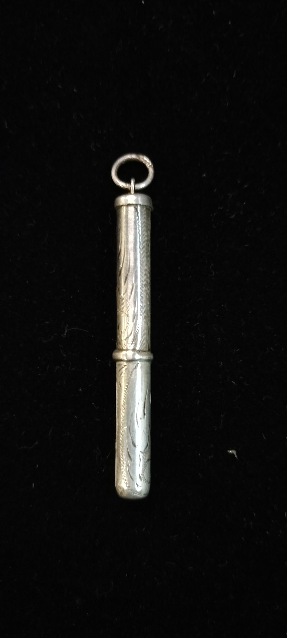 Lot 240: A Victorian Sterling Silver Sampson Mordan & Co Retractable Toothpick Pendant
